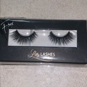 Lilly Lashes in style NYC. NIB, never used.